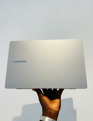 Asus Expert book P150 Notebook PC Lap Top Classico e Executivo  , Edição 2024 Intel Core I5-13430H (12 CPUs) 2.10 GHz 16 GB DDR5 SDRAM , 512 GB SSD NV