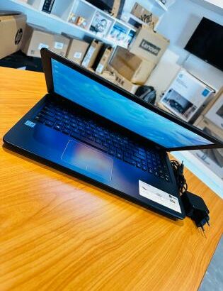 ASUS Vivobook 15 X543M 4GB RAM 256GB SSD