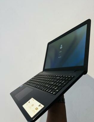 Asus VivoBook 15 X543M Notebook Pc Intel Celeron N4020 10 th Gen  GHZ (04 CPUs)4 GB DDR4 SDRAM ,256 GB SSD15.6 Display FHD ,intel HD 620 Graphics Tecl