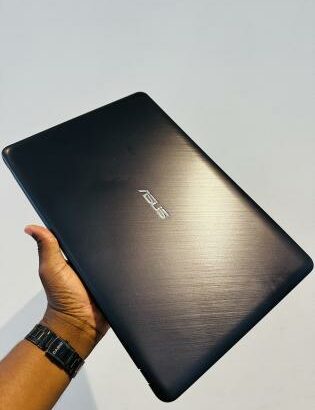 Asus VivoBook 15 X543M Notebook Pc Intel Celeron N4020 10 th Gen  GHZ (04 CPUs)4 GB DDR4 SDRAM ,256 GB SSD15.6 Display FHD ,intel HD 620 Graphics Tecl