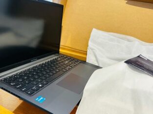 ASUS Vivobook X1502z i3 12th 8GB RAM 512GB SSD