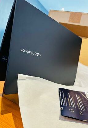 ASUS Vivobook X1502z i3 12th 8GB RAM 512GB SSD