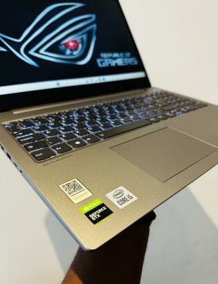 Atenção Eng’s, Arquitetos e Programadores Aproveitem Grande Promoção  Top Lenovo ThinkBook 15  Intel Core I5-10300H 2.50.GHZ  (8 CPUs)2.50GHZ 16 GB DD