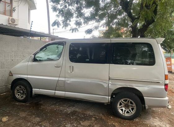 Toyota Granvia 4WD a Diesel