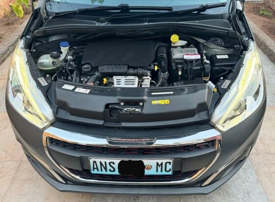 Peugeot 208 GTLINE ICE EDITION