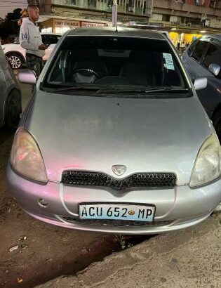 Toyota Vitz oportunidade única aproveita