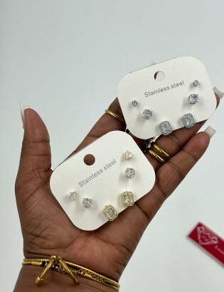 Conjunto de brincos inoxidáveis 864684314