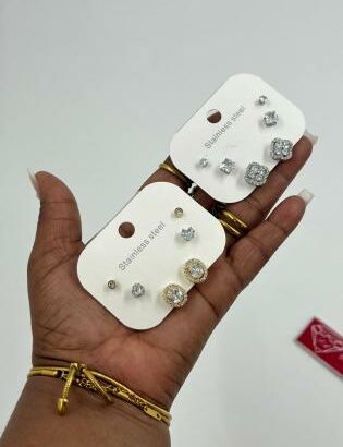 Conjunto de brincos inoxidáveis 864684314