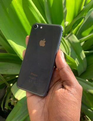 IPhone 8 por 6mil aproveita