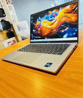 Dell Laptop Latitude 5440  Tela FHD AG de 14 polegadas  Intel Core i5-1345U 10 Core  (13ª geração)  12 CPUs  SSD 256 GB NVMe 16 GB  DDR5 SDRAM   Windo