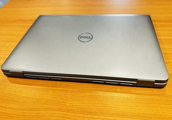 Dell Laptop Latitude 5440  Tela FHD AG de 14 polegadas  Intel Core i5-1345U 10 Core  (13ª geração)  12 CPUs  SSD 256 GB NVMe 16 GB  DDR5 SDRAM   Windo