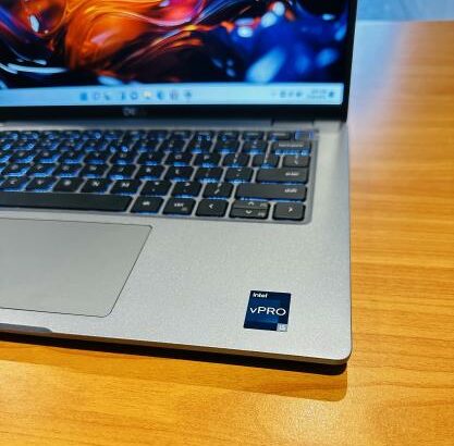 Dell Laptop Latitude 5440  Tela FHD AG de 14 polegadas  Intel Core i5-1345U 10 Core  (13ª geração)  12 CPUs  SSD 256 GB NVMe 16 GB  DDR5 SDRAM   Windo