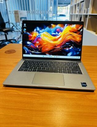 Dell Laptop Latitude 5440  Tela FHD AG de 14 polegadas  Intel Core i5-1345U 10 Core  (13ª geração)  12 CPUs  SSD 256 GB NVMe 16 GB  DDR5 SDRAM   Windo