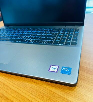 Dell Vostro 16 5640 Intel core 7 150u 15th 16GB RAM 1TB SSD