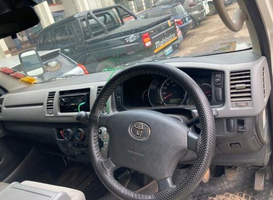 Toyota Quantum 2010 a Gasolina