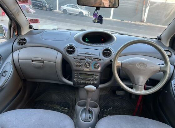 Toyota Vitz preço especial aproveita