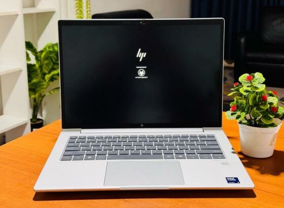 HP Elitebook 640 G11 Intel Core Ultra 5 135U 14th Gen 16GB RAM 256GB SSD