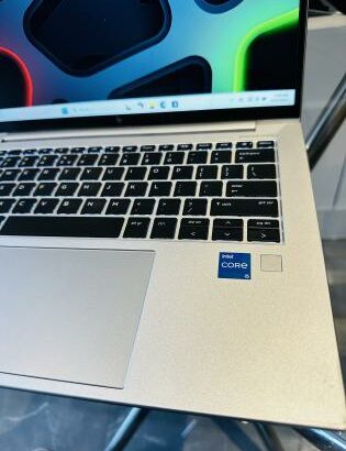 HP EliteBook 840 G10  Laptop Touchscreen 14″ FHD+ Anti-Glare Intel Core i5-1335U 16GB DDR5 RAM 512 SSD Backlit, Fingerprint 5MP IR Webcam BO Audio, Wo