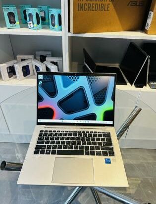 HP EliteBook 840 G10  Laptop Touchscreen 14″ FHD+ Anti-Glare Intel Core i5-1335U 16GB DDR5 RAM 512 SSD Backlit, Fingerprint 5MP IR Webcam BO Audio, Wo