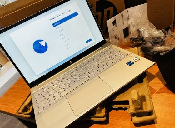 Hp Pavilion 15-eg3xxx Touchscreen  Novo na caixa Com Garantia  13 Th Gen Intel Core i5-1335U ( 12 CPUs)  8GB DDR5 SDRAM ,512 GB SSD NVMe 15.6 Polegada