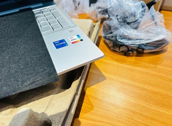 HP Pavilion 15 Touch 15.6 i5 13th 8GB RAM 512GB SSD