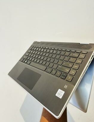 HP Pavilion X360 Convertible 14-dh1xxx Touchscreen Machine  Intel Core i3-10110U 2.10 GHZ (04 CPUs) 4GB DDR4 SDRAM  256 GB SSD NVMe 14 Polegadas Finge