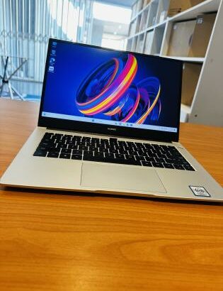 Huawei D14 Lap Top Gráfico em promoção  AMD Ryzen 7 with Radeon Vega Mobile GFX 2.30 GHZ (08 CPUs) 8 GB DDR4 SDRAM  512 GB SSD NVMe 14 Polegadas Finge