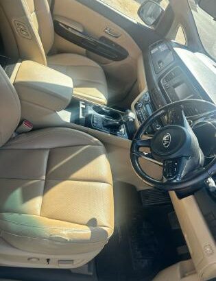 KIA CARNIVAL 2.2cc DIESEL AT 11LUG MY2017