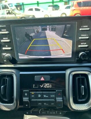 KIA SONET 1.5cc AT8 4X2 5LUG GASOLINA MY2023 13000KM
