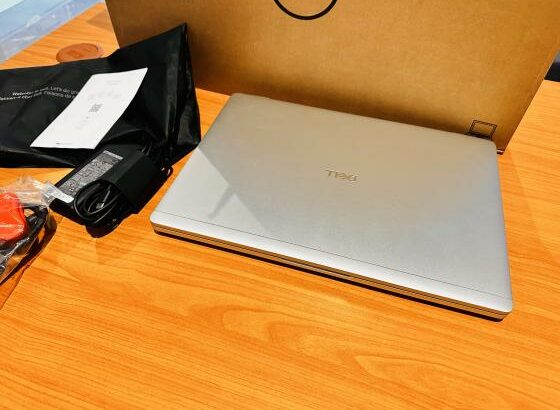 Lap Top DELL pro 16 Plus PB16250 Novinho na Box aberto apenas para efeitos de verificação.01 Ano de Garantia  Intel Core Ultra 5 235U (14 CPUS) 2.00GH