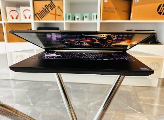 Lap Top Gamer Top de Gama em Promoção  Asus Tuf Gaming F15 Intel Core i5-12500H 16 CPUs 2.50GHZ  16 GB DDR4 SDRAM  512 GB SSD NVMe 15.6 Polegadas Tecl