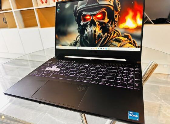 Lap Top Gamer Top de Gama em Promoção  Asus Tuf Gaming F15 Intel Core i5-12500H 16 CPUs 2.50GHZ  16 GB DDR4 SDRAM  512 GB SSD NVMe 15.6 Polegadas Tecl