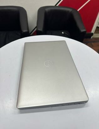 Laptop Dell Latitude 5530 i5 12th 16GB RAM 512GB SSD 15.6”