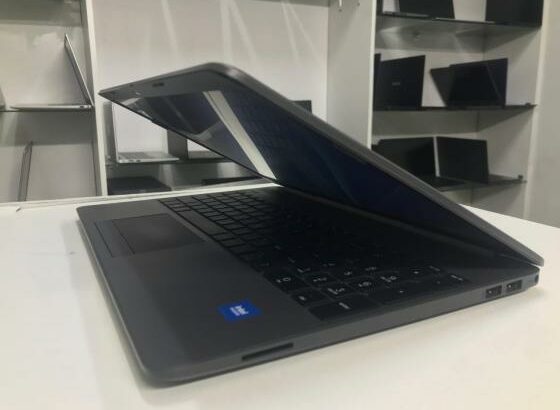 Laptop Hp 250 G9 Celeron N4500 12th 8GB RAM 256GB SSD