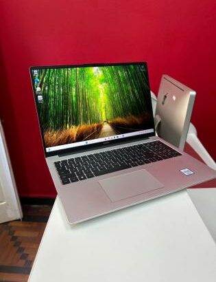 Laptop Huawei MateBook D15 i7 12th 16GB RAM 512GB SSD
