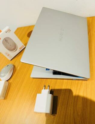 🎁LapTop Huawei MateBook MCLF-XX Metálico e Executivo  ✨Bónus Mouse Wi-Fi Logitech  ✨i5 12th Gen * ✨512 GB SSD & 8GB DDR4 SDRAM*  ✨Huawei MateBook, *1