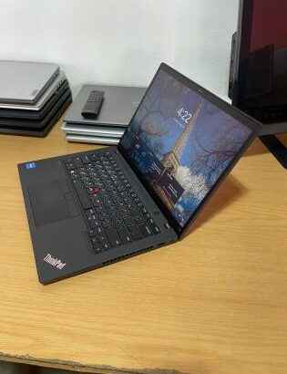 Laptop Lenovo Thinkpad T14 Gen 4 Touchscreen i5 13th 16GB RAM 512GB SSD