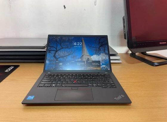 Laptop Lenovo Thinkpad T14 Gen 4 Touchscreen i5 13th 16GB RAM 512GB SSD