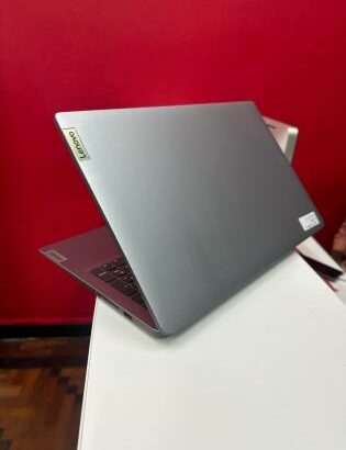 Lenovo Ideapad 3 AMd Atlhon gold 8GB RAM 256G SSD