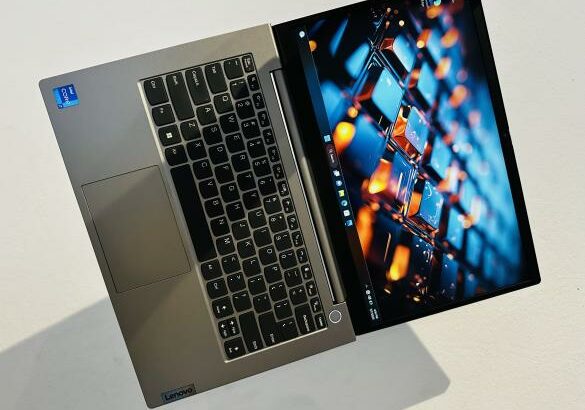 Lenovo ThinkBook  14-G4 Edição Exclusiva da Lenovo ,Potente , Executivo e Moderno  Intel Core i7-1255U (12 CPUS ) 1.70 GHZ 16 GB DDR4 SDRAM 512 GB SSD