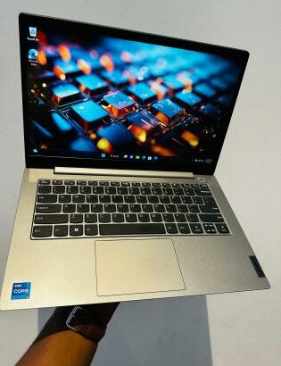 Lenovo Thinkbook 14-G4 i7 12th 16GB RAM 512GB SSD 14”