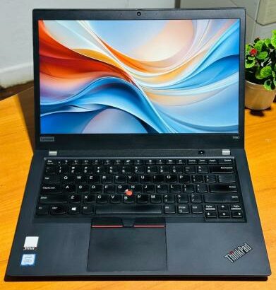 Lenovo Thinkpad T490 i7 8th 8GB RAM 256GB SSD