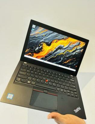 Lenovo Thinkpad X280 UltraBook Machine  Intel Core i7-8650U 1.90 GHZ (08 CPUs) 8 GB DDR4 SDRAM  512 GB SSD NVMe 13 Polegadas Fingerprint  Leva modem I