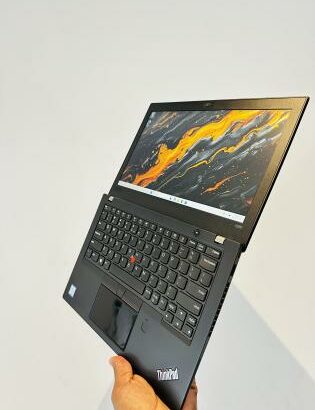 Lenovo Thinkpad X280 UltraBook Machine  Intel Core i7-8650U 1.90 GHZ (08 CPUs) 8 GB DDR4 SDRAM  512 GB SSD NVMe 13 Polegadas Fingerprint  Leva modem I