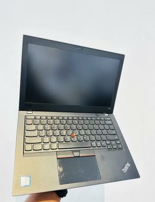 Lenovo Thinkpad X280 UltraBook Machine  Intel Core i7-8650U 1.90 GHZ (08 CPUs) 8 GB DDR4 SDRAM  512 GB SSD NVMe 13 Polegadas Fingerprint  Leva modem I