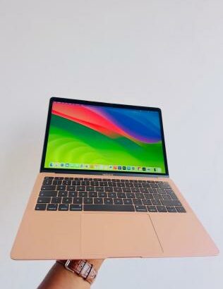 MacBook Air 2019 Gold 13.3” 128GB SSD 8GB RAM