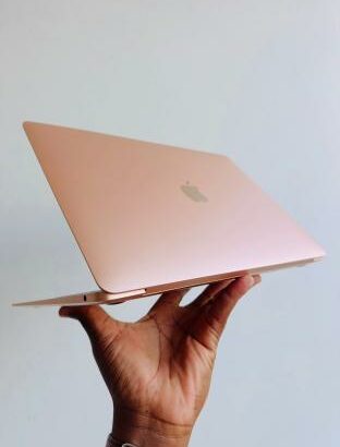 MacBook Air 2019 Gold 13.3” 128GB SSD 8GB RAM