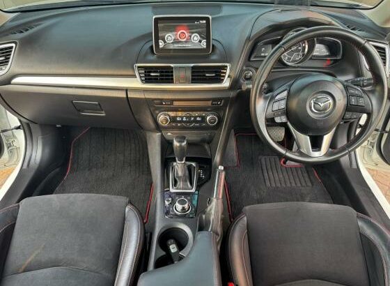 Mazda Axela Sport 2016 2.2 Diesel