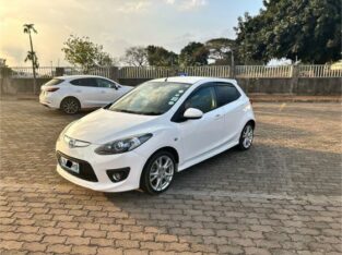 Mazda Demio 2009 1.5 Recém importado de Durban