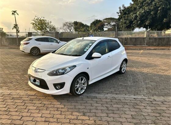 Mazda Demio 2009 1.5 Recém importado de Durban